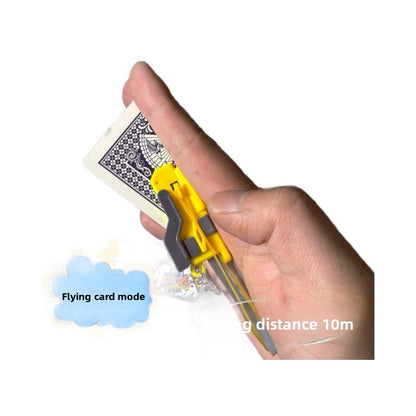 Flying cards launcher (can launch cards) decompressing trendy toys