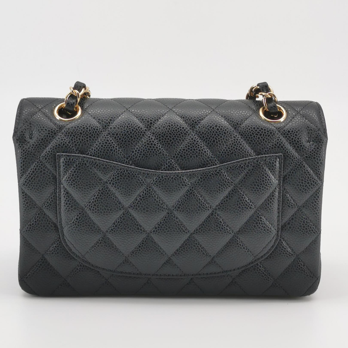 Chanel Classic Flap Size Small Black