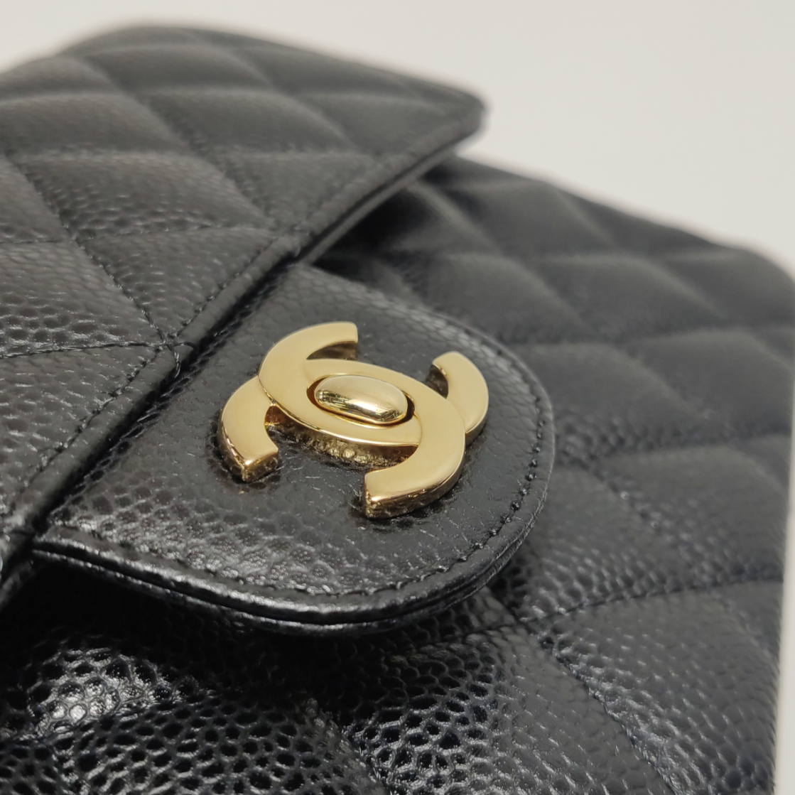 Chanel Classic Flap Size Small Black