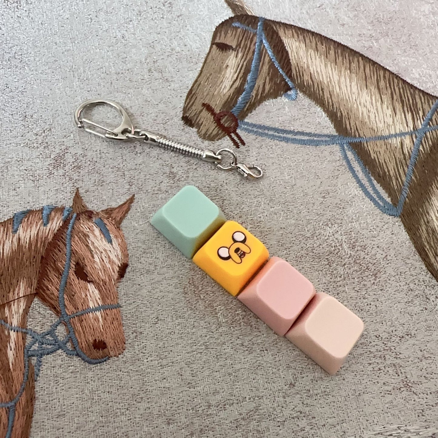 4 Keys Mechanical Keyboard Macaron Keycap Decompression Key Keychain Toy