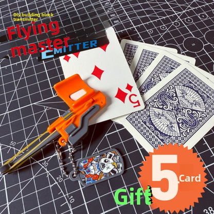Flying cards launcher (can launch cards) decompressing trendy toys